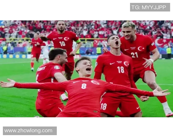 土耳其足球超级联赛竞争激烈 球迷热情与球队实力的完美碰撞